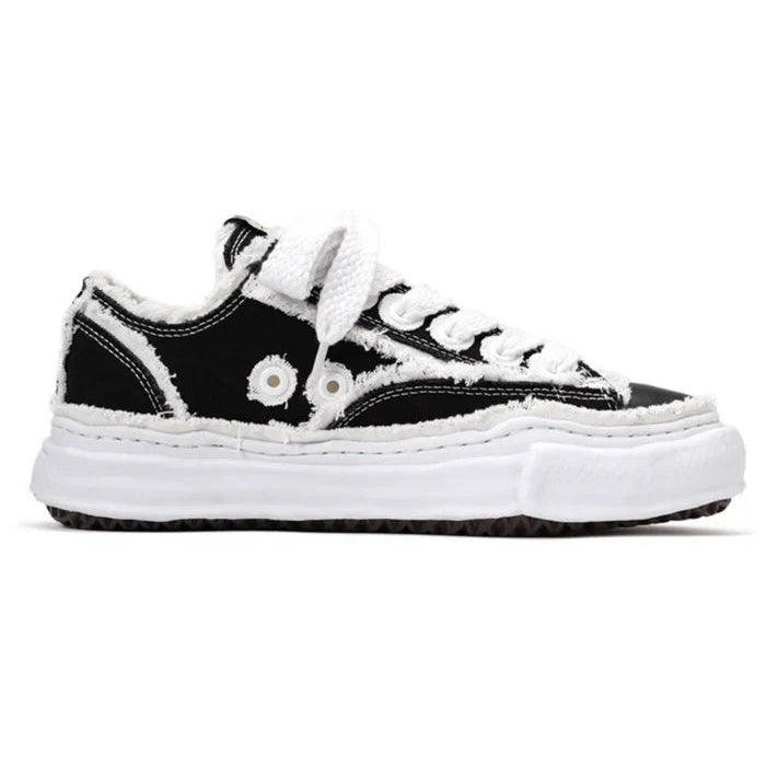 Lorwana Low-Top Sneaker